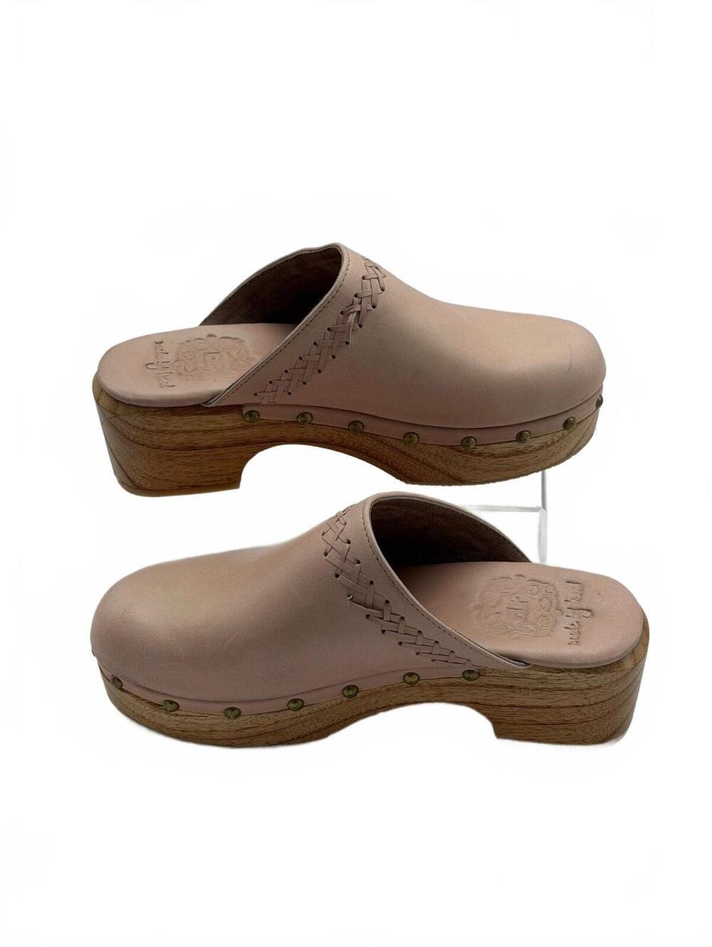 Elf women’s size 7.5 handmade Malibu, leather clogs